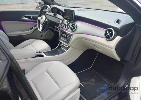 2014 Mercedes-Benz Cla 250 z USA, uszkodzony, nr VIN WDDSJ4EB9EN150146